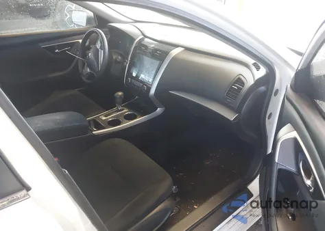 2015 Nissan Altima 2.5/2.5 S/2.5 Sl/2.5 Sv z USA, uszkodzony, nr VIN 1N4AL3AP4FC236480